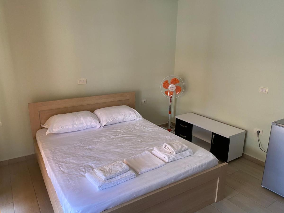 Blue Breeze Attic Apartments Sarande Exterior photo