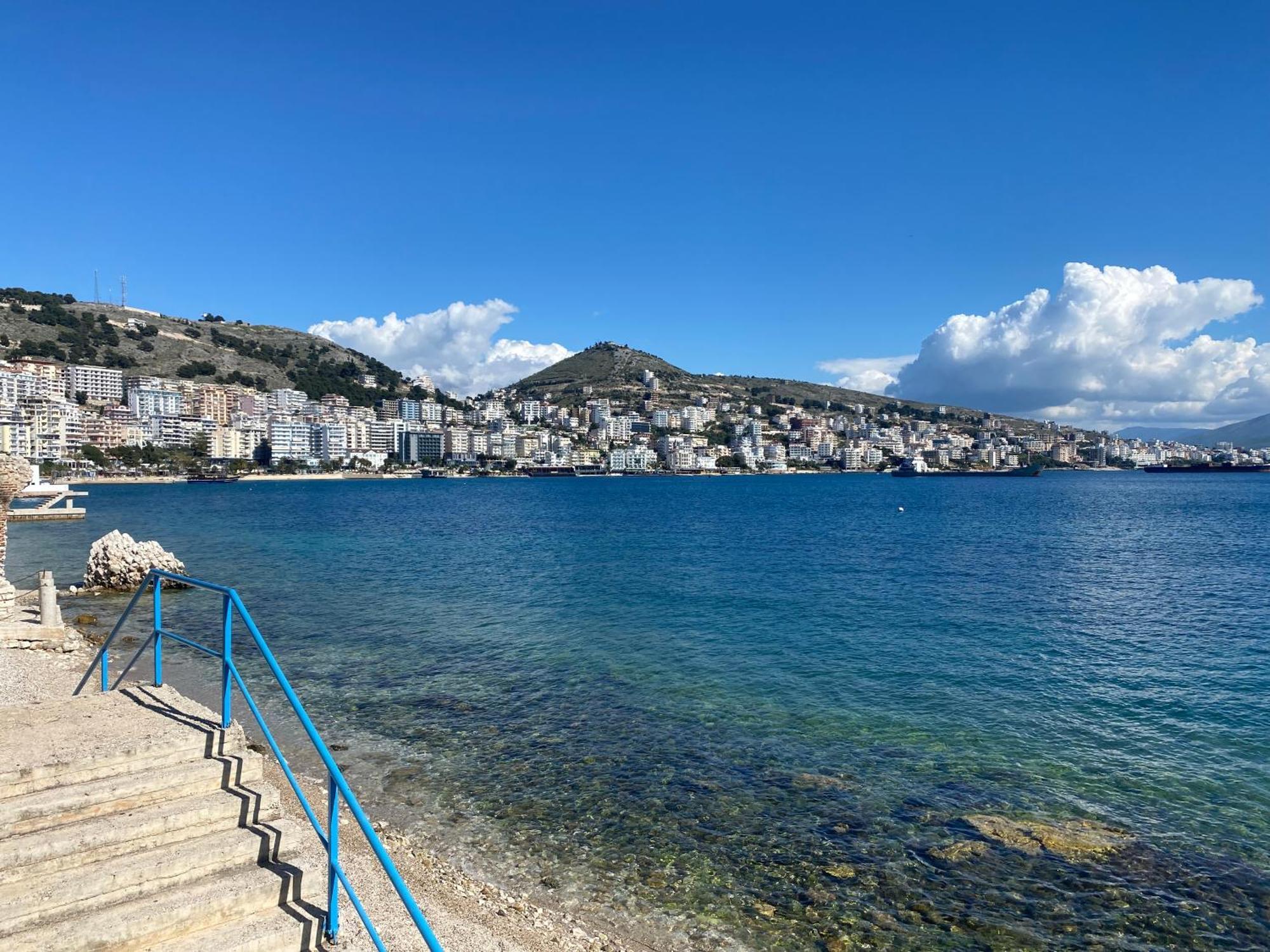 Blue Breeze Attic Apartments Sarande Exterior photo
